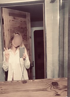 Saana - escort in Zürich Photo 5 of 8