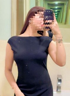 Saanvi - escort in Mumbai Photo 2 of 4