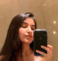 Saanvi - puta in Kathmandu