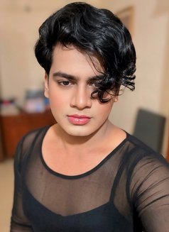 Saara - Educated & Genuine Ladyboy here - Transsexual escort in Colombo Photo 11 of 11