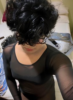 Saara - Educated & Genuine Ladyboy here - Transsexual escort in Colombo Photo 9 of 12