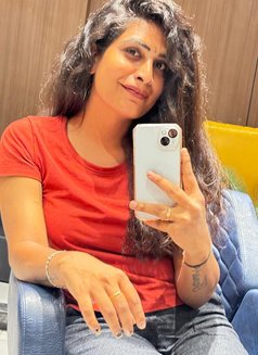 Saara - Transsexual escort in Hyderabad Photo 3 of 7