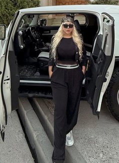 mina vip - escort in Dubai Photo 2 of 8