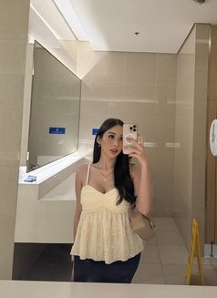 Sabel - escort in Manila Photo 16 of 20