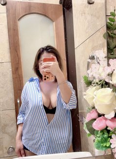 Sabena Independent girl In call only - puta in Gurgaon Photo 5 of 8