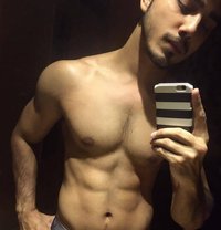 HAMID - Male escort in Frankfurt