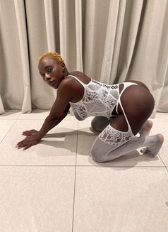 Sabia - puta in Riyadh Photo 3 of 4