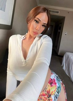 Sabina hot both from Thailand - Transsexual escort in Abu Dhabi Photo 17 of 17