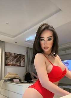 Sabina hot both from Thailand - Acompañantes transexual in Abu Dhabi Photo 24 of 24