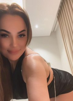 Sabina Riyadh - puta in Riyadh Photo 2 of 3