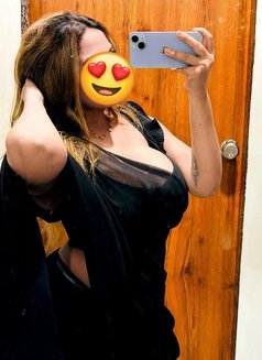 Sabnam Khan - escort in New Delhi Photo 2 of 10