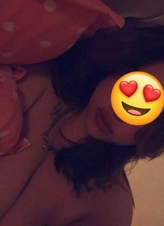 Sabnam Khan - escort in New Delhi Photo 5 of 10