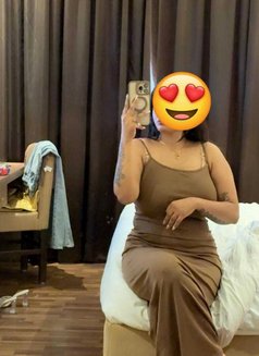 Sabnam Khan - escort in New Delhi Photo 7 of 10