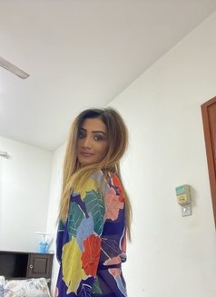 Sabrina - puta in Muscat Photo 3 of 7