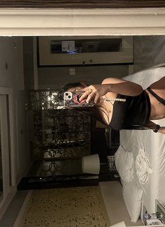 Sabrina - escort in Manila Photo 6 of 6