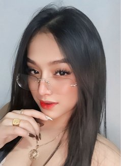 Sabrina - escort in Manila Photo 9 of 10