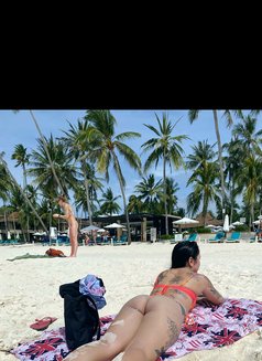 Sabrina - escort in Manila Photo 4 of 9