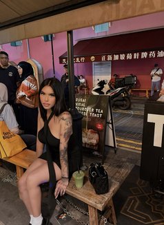 Sabrina - Acompañantes transexual in Manila Photo 21 of 21