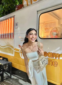 Sabrina - Acompañantes transexual in Manila Photo 1 of 6