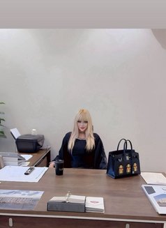 Sabrina Fuck Riyadh - Transsexual escort in Riyadh Photo 25 of 28