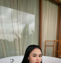 Sabrina Julie - puta in Bali