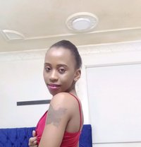 Sabrina - puta in Nairobi