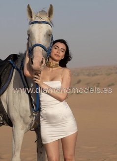 Sabrina Spanish Bisexual Anal Sex - puta in Al Manama Photo 12 of 15