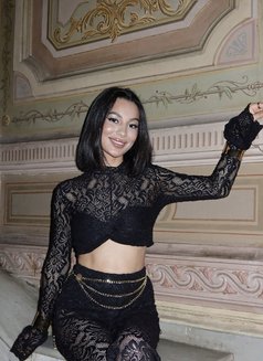 Sabrina - puta in Tbilisi Photo 14 of 17