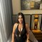 Sabrina professional with massage table - masseuse in Riyadh Photo 1 of 5
