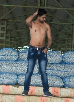 Sachin - Acompañantes masculino in Bhopal Photo 1 of 2