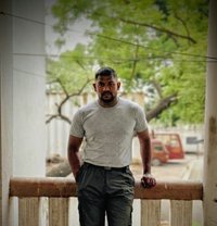 Sadaf Bull - Male adult performer in Dhaka