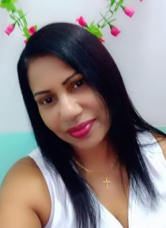 Sadamali - escort in Abu Dhabi Photo 1 of 2