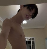 Sadi - Male escort in Riyadh Photo 28 of 29