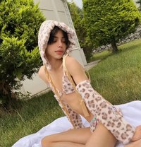 Sadi - Male escort in Riyadh Photo 19 of 28