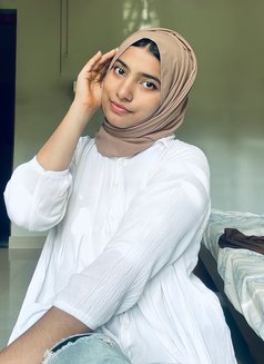 Sadia - escort in Muscat Photo 3 of 3