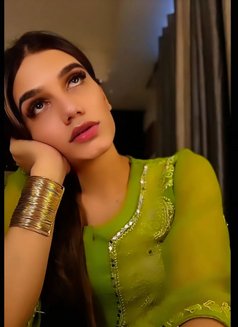 Sadia - Transsexual escort in Gurgaon Photo 10 of 16