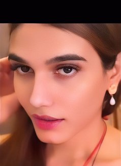 Sadia - Transsexual escort in Gurgaon Photo 15 of 16