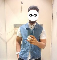 Sadik Ahmed - Intérprete masculino de adultos in Dhaka