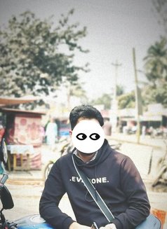 Sadik Ahmed - Intérprete masculino de adultos in Dhaka Photo 4 of 6