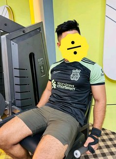 Sadik Ahmed - Intérprete masculino de adultos in Dhaka Photo 6 of 6