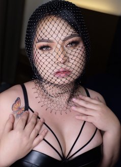 HEADMISTRESS/MADAME/QUEEN/MOMMY/GODDESS - Transsexual escort in Bangkok Photo 7 of 24