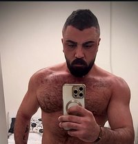 Saeed - Male escort in Erbil