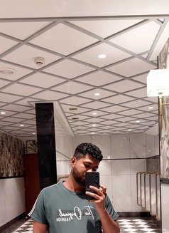 Bewafa - Male escort in New Delhi Photo 1 of 3