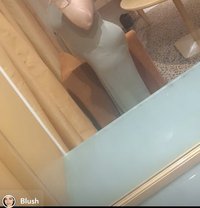 Safashuru - escort in Mumbai