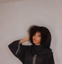 Safeera - puta in Muscat