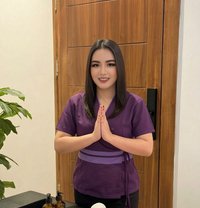 Safia Sexy Complete with massage table. - puta in Riyadh