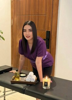 Safia Sexy Complete with massage table. - escort in Riyadh Photo 3 of 6