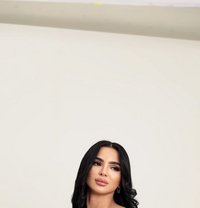 Azra - Transsexual escort in Riyadh