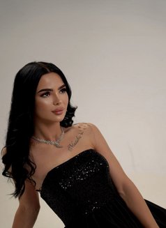 Azra - Transsexual escort in Riyadh Photo 13 of 13