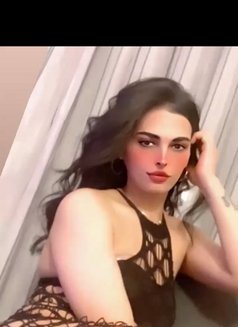 Safoo - Transsexual escort in Amman Photo 7 of 9